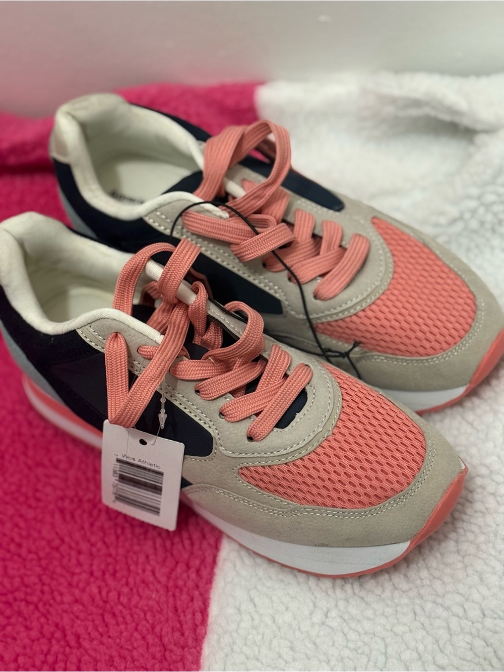 American Eagle Outfitters Coral, Navy & Cream Lace-Up Sneakers